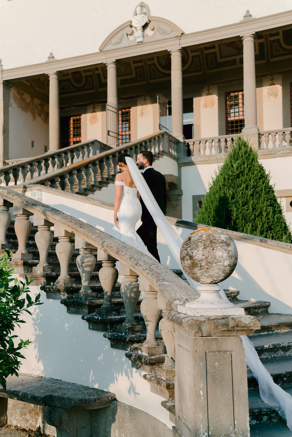 Wedding-photographer-in-Tuscany-Villa-Artimino98