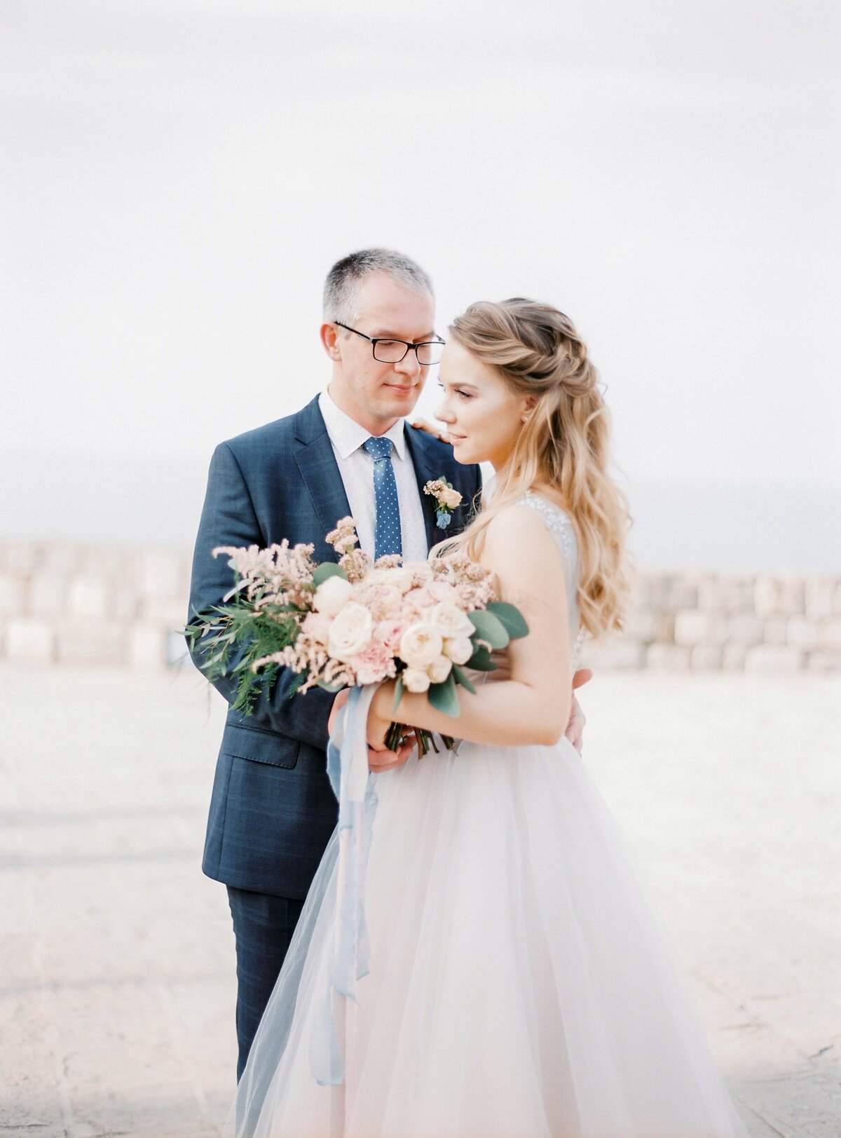 newlyweds-wedding-photos