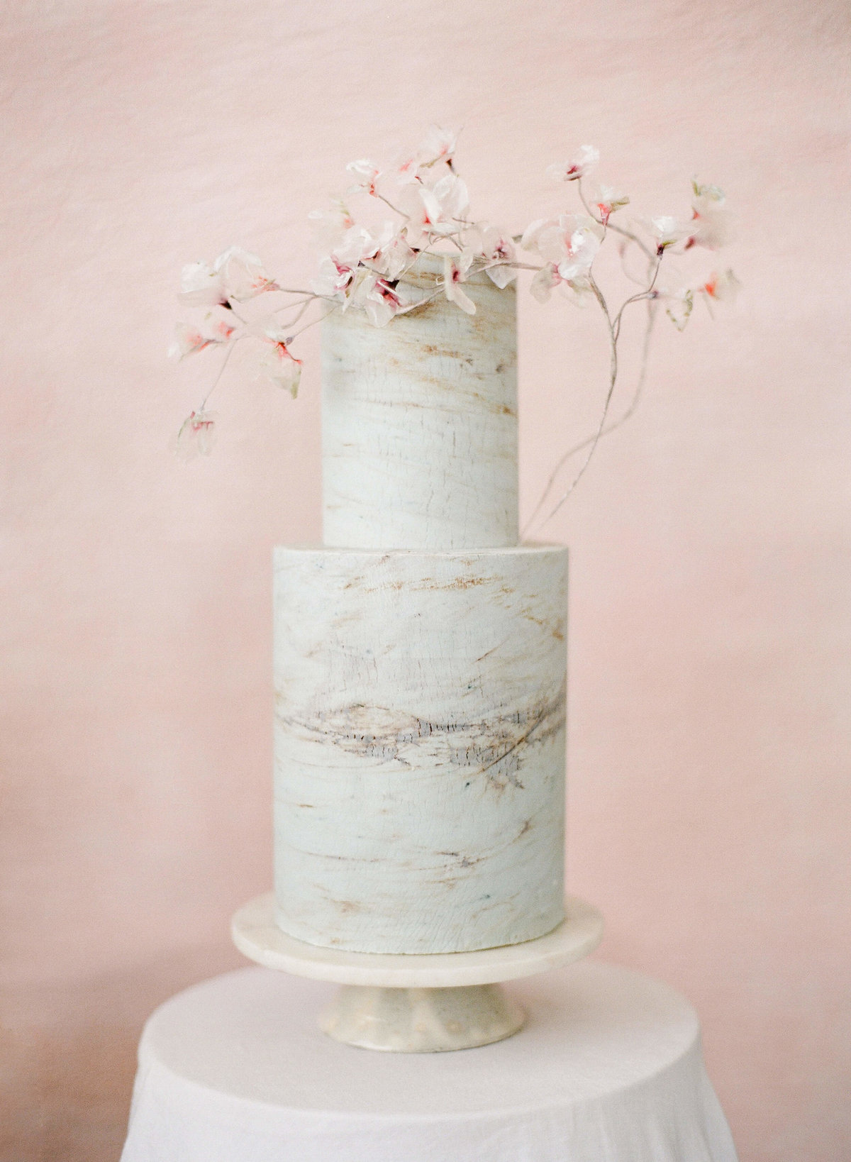 26-KTMerry-weddings-cake-tree-bark