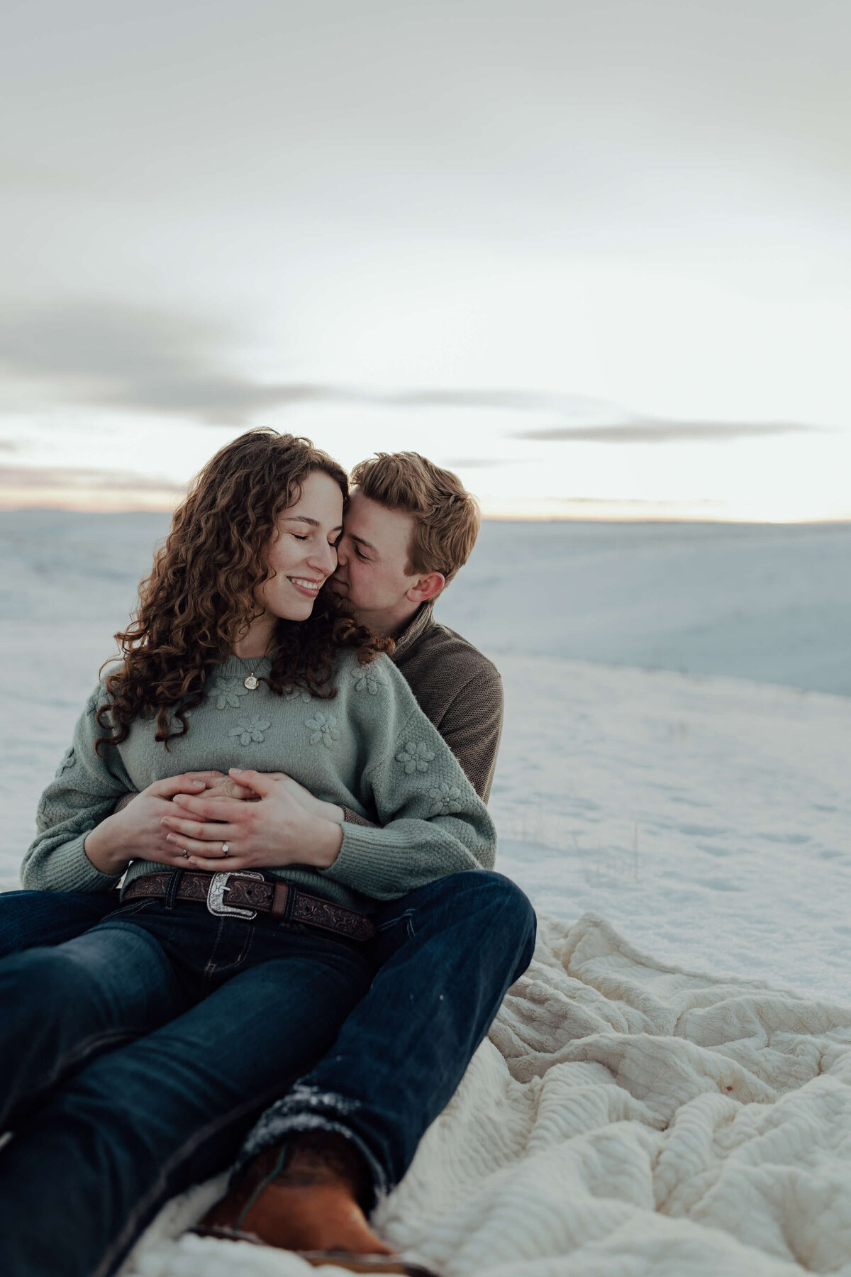 engagement-session-trochu-central-alberta-western-lifestyle-photographer- 0009