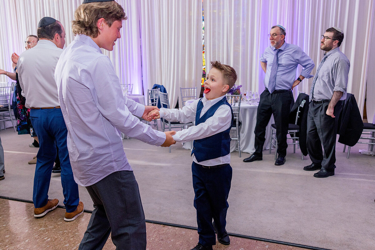 Eliana-Melmed-Photography-Chicago-LosAngeles-Jewish-WeddingPhotography-ElianaSklar-Simcha-00027