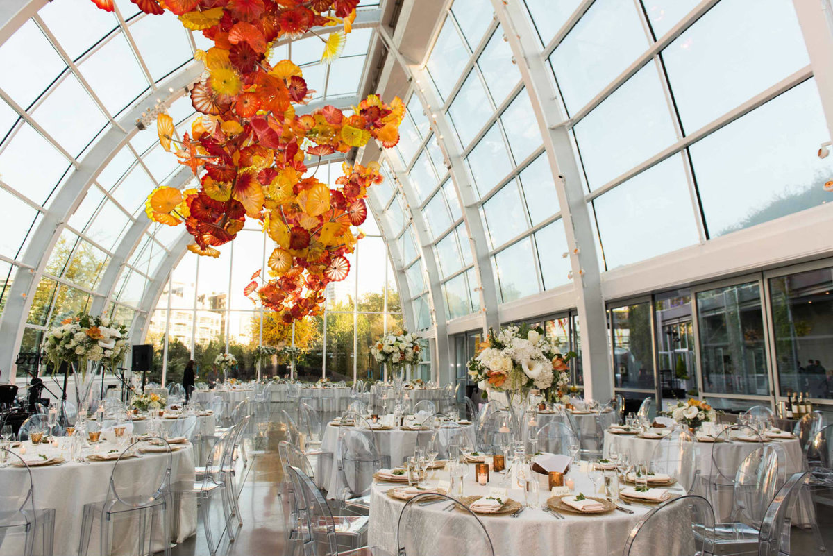 flora-nova-design-luxe-chihuly-seattle-wedding-24