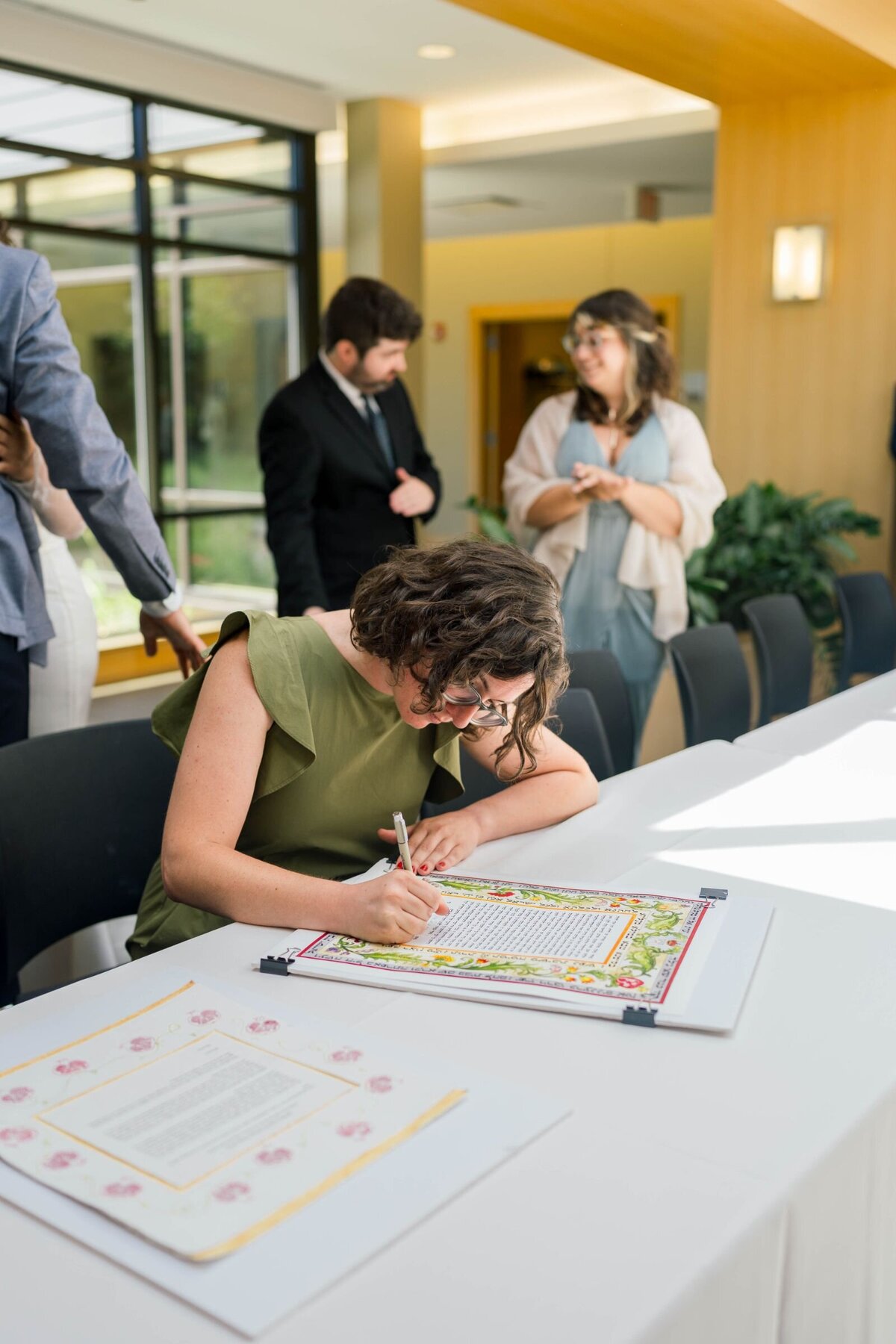 Eliana-Melmed-Photography-Chicago-LosAngeles-Jewish-WeddingPhotography-ShulaNoah-Ketubah-00026
