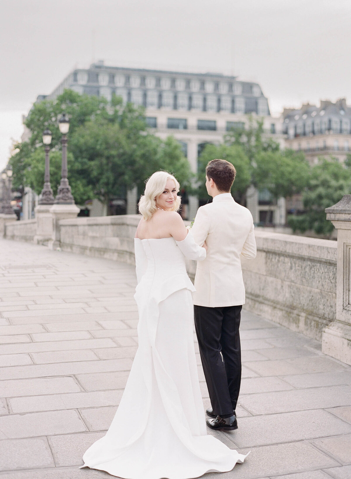 Molly-Carr-Photography-Paris-Wedding-Photographer-Luxury-Destination-Wedding-Photographer-5