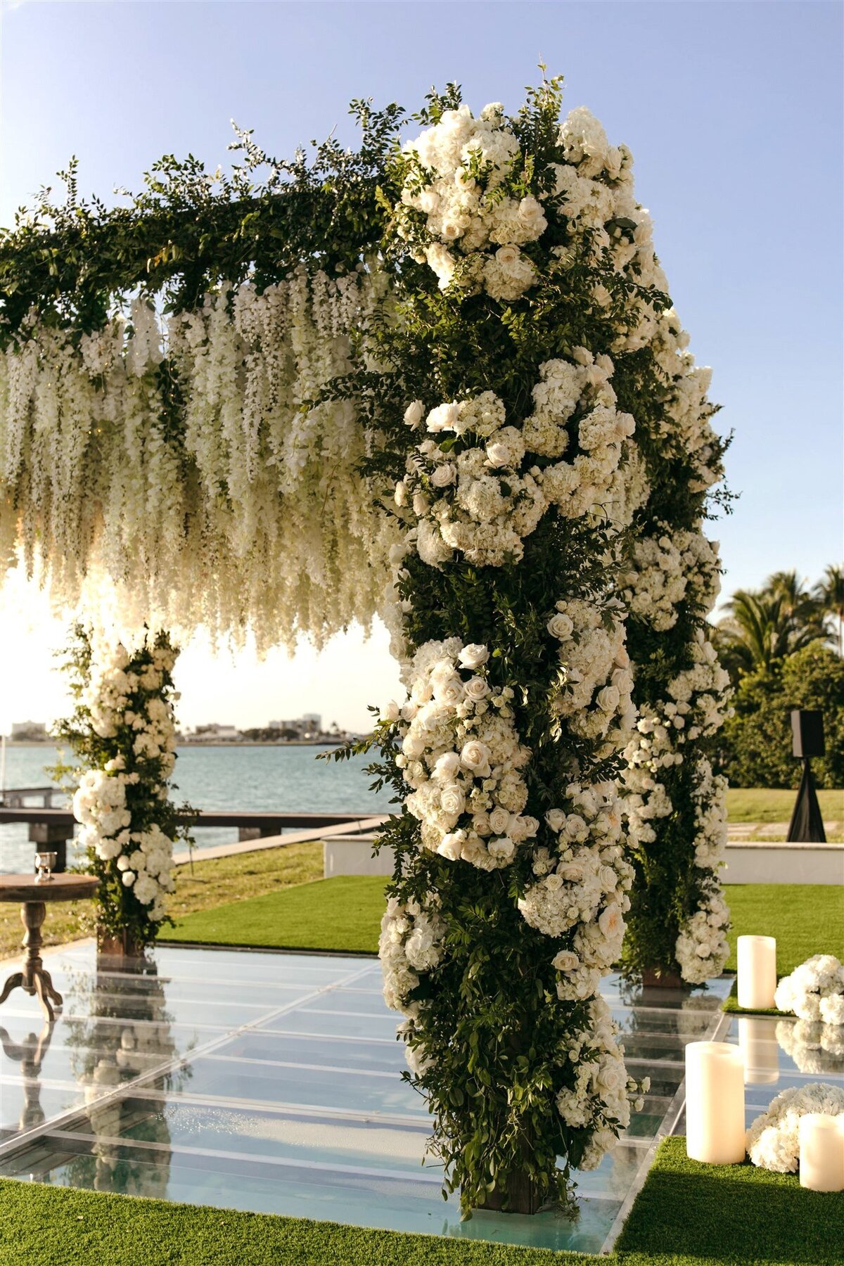 00019-breathtaking-bayfront-wedding-indian-creek-island-chris-weinberg-events
