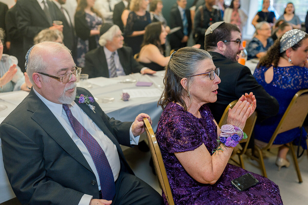Eliana-Melmed-Photography-Chicago-LosAngeles-Jewish-WeddingPhotography-ElianaSklar-Tisch-00124