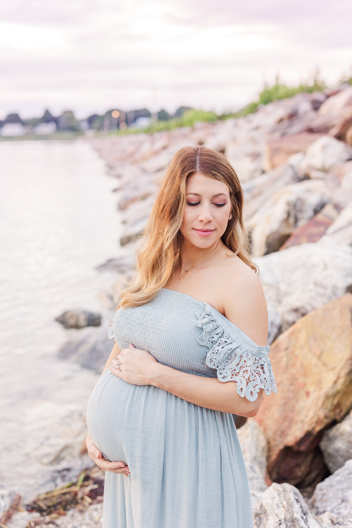 Andrea Simmons Photography pregnant and maternity photos mom and baby expecting maine light and airy soft beautiful portraits MaternityWebsite-19