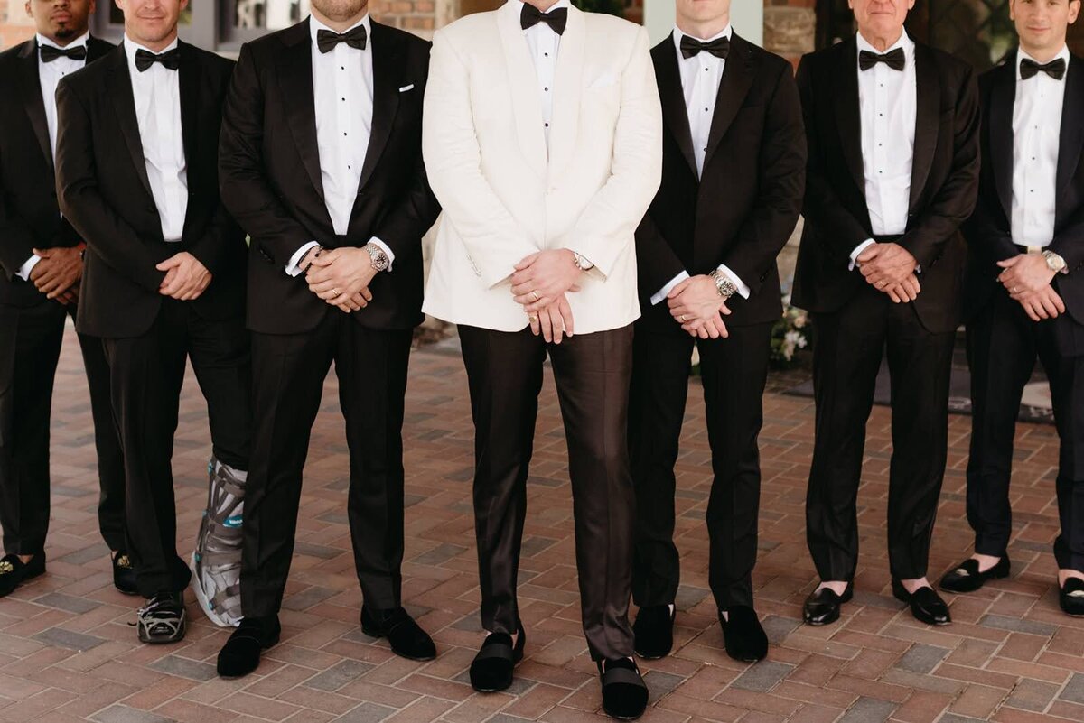 4 kansas-city-wedding-photographer-savannah-lauren-paige-george-16