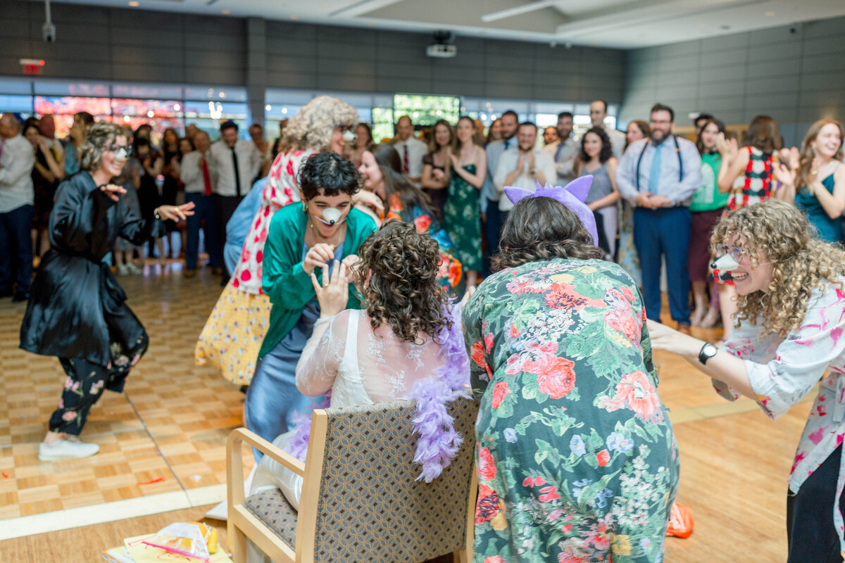 Eliana-Melmed-Photography-Chicago-LosAngeles-Jewish-WeddingPhotography-ShulaNoah-Shtick-00315