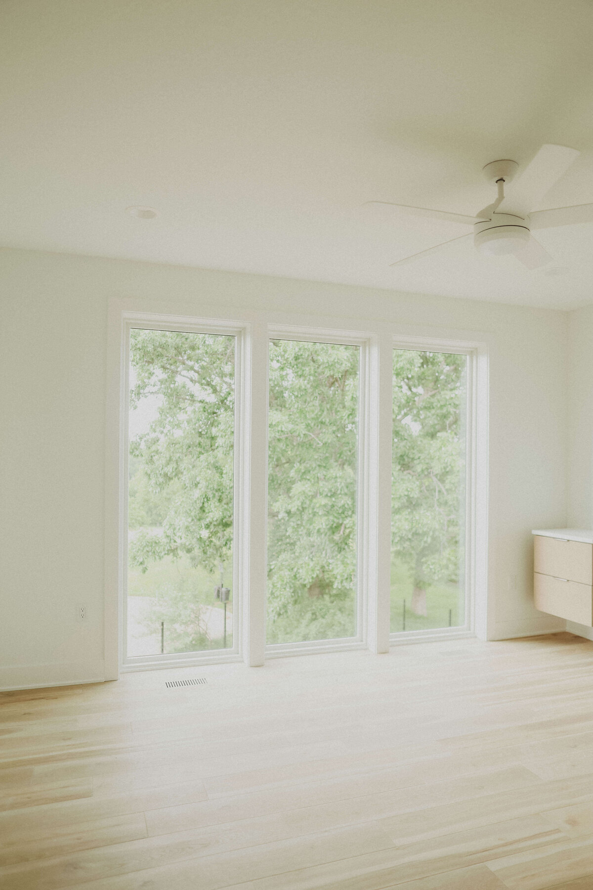1320-Bedroom-Polk-City-Central-Iowa-Custom-Home-JRL-Builders-3F1A4781