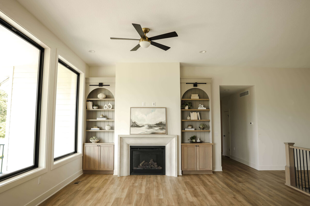 5306-Livingroom-Urbandale-Central-Iowa-Custom-Home-JRL-Builders-3F1A2569