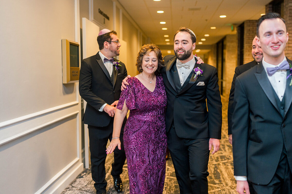 Eliana-Melmed-Photography-Chicago-LosAngeles-Jewish-WeddingPhotography-Chuppah-00017