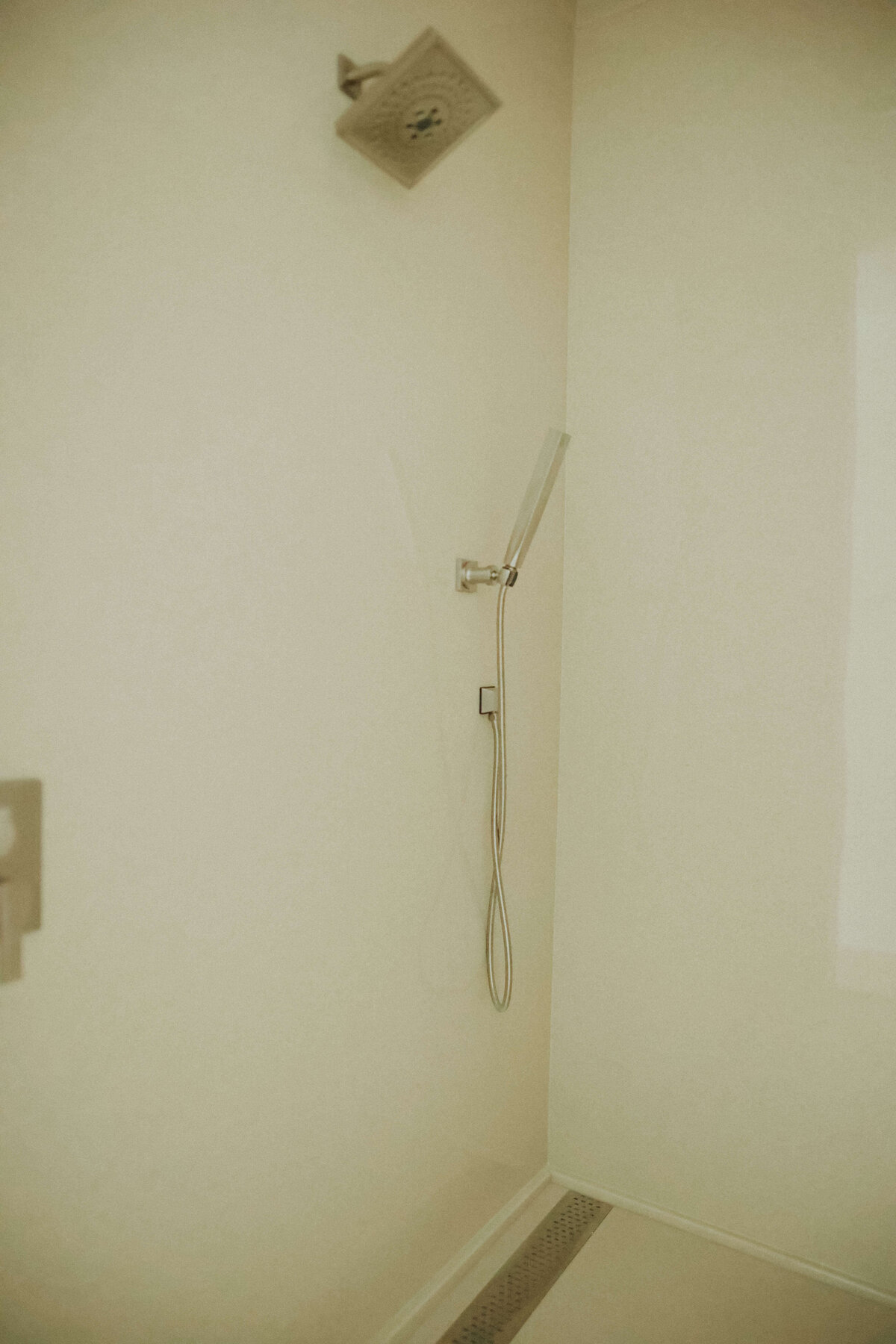 1320-Bathroom-Polk-City-Central-Iowa-Custom-Home-JRL-Builders-3F1A4809