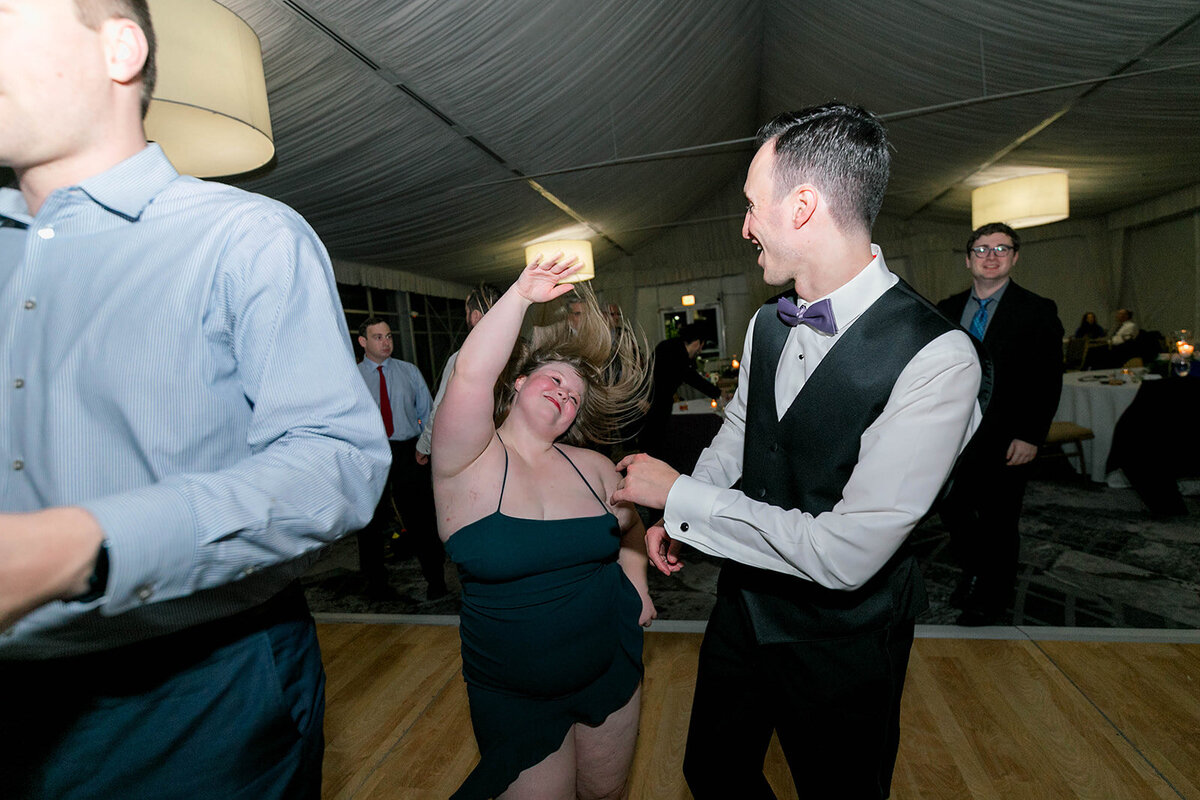Eliana-Melmed-Photography-Chicago-LosAngeles-Jewish-WeddingPhotography-Dancefloor-00174