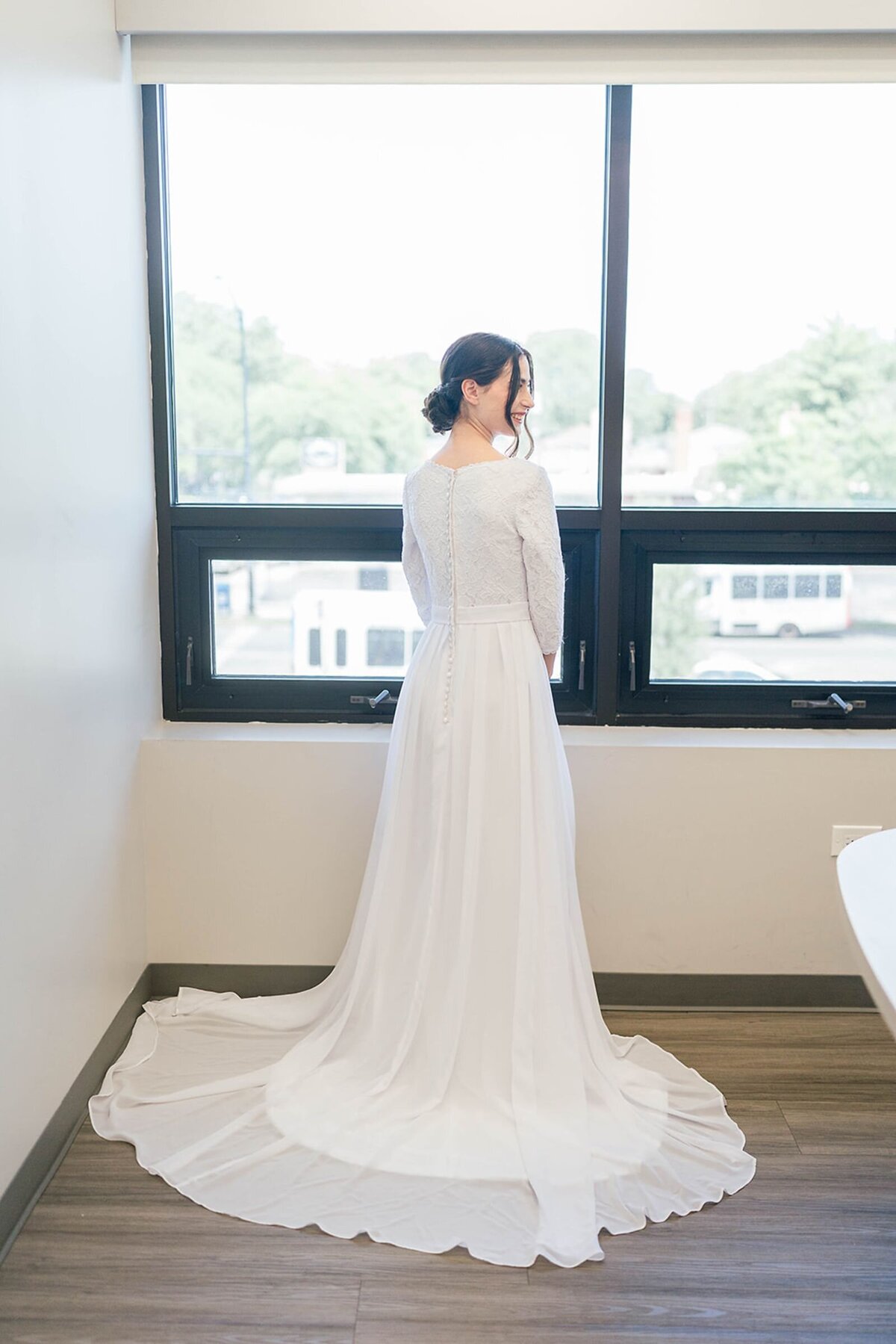 Eliana-Melmed-Photography-Chicago-LosAngeles-Jewish-WeddingPhotographer-CarmiKalman-CarmiReady-00043