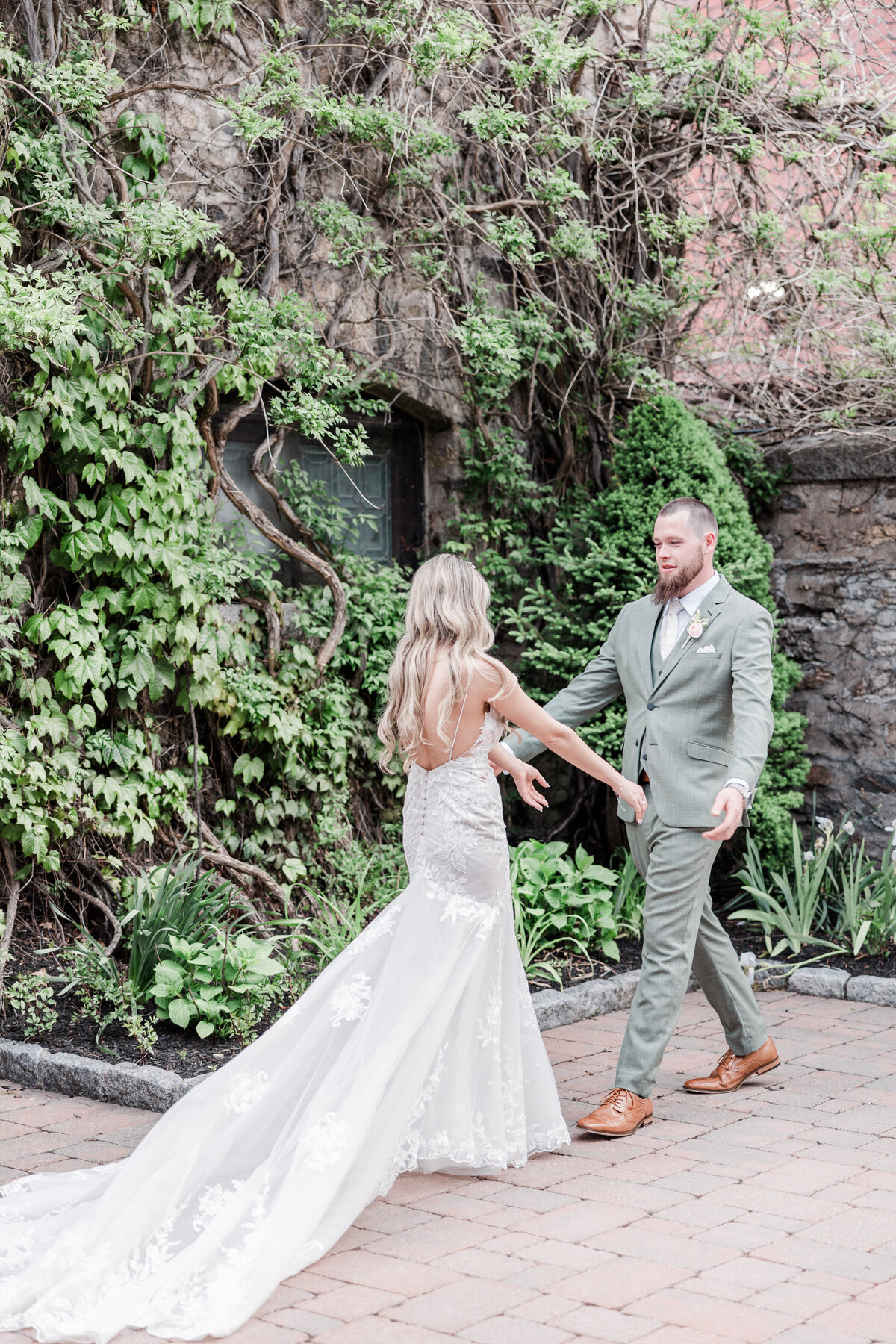 wedding-photography-at-saint-clements-castle-in-portland-connecticut-44