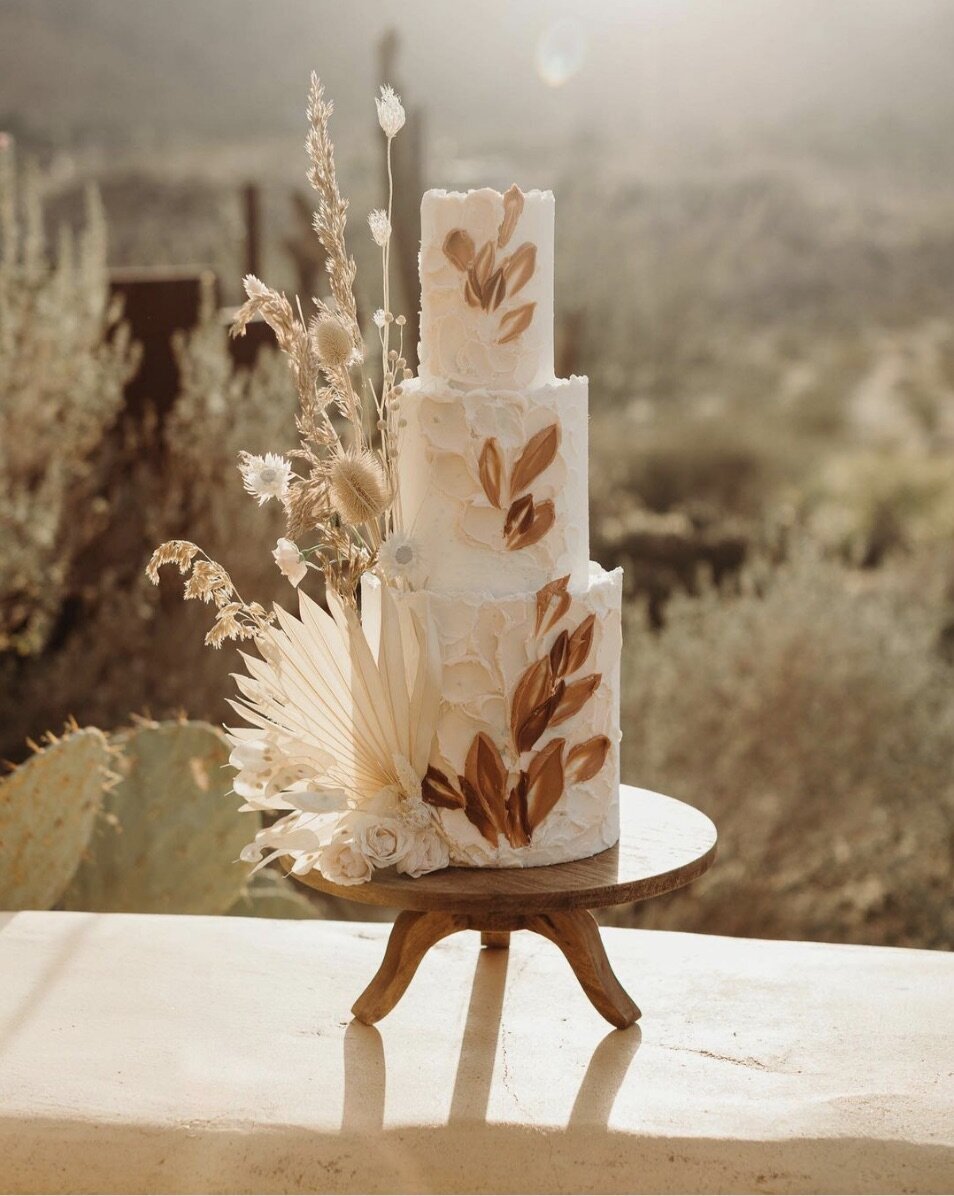 Faye Fern Creative | Wedding Design, Planning + Production | Sacred Sands | Joshua Tree Wedding | Wedding Cake