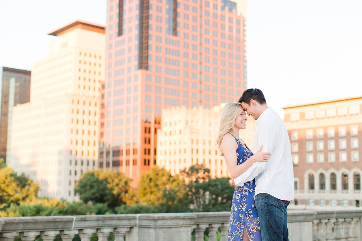 Indianapolis War Memorial Downtown Engagement Session Sunrise Sami Renee Photography-2