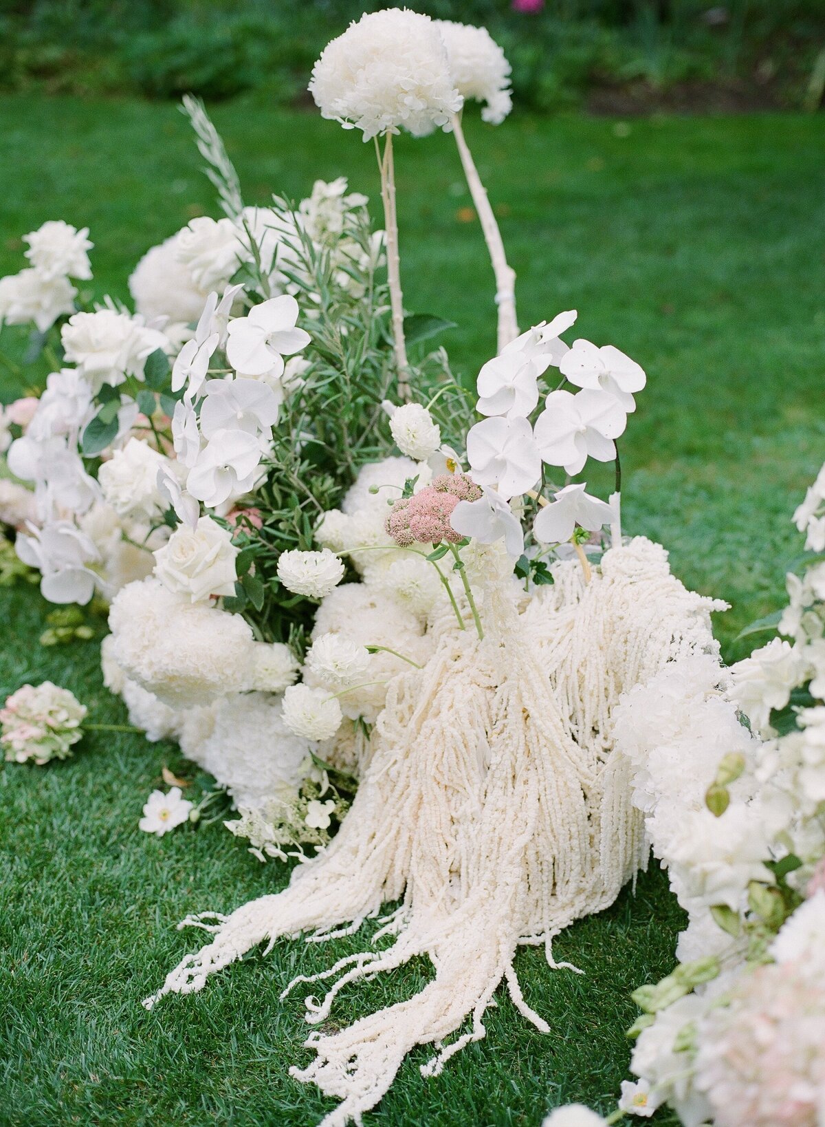 Ceremony white flowers