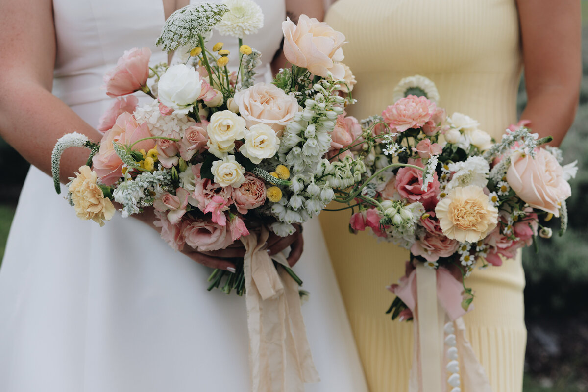 Bee's Blossoms Floral Studio Gold Coast Australia Florist Wedding Event Floral Design Flower Workshops Retail Deliveries Belle Clark Whimsical Romantic Lush Flowers Wedding Bouquets Centerpieces AEW_TylahandJoe-451