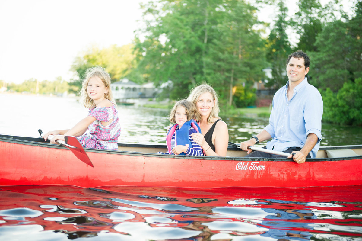 fun family photos in red canoe