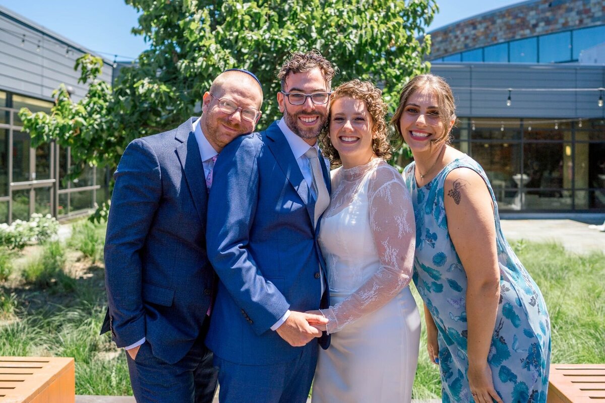 Eliana-Melmed-Photography-Chicago-LosAngeles-Jewish-WeddingPhotography-ShulaNoah-FamilyFormals-00034