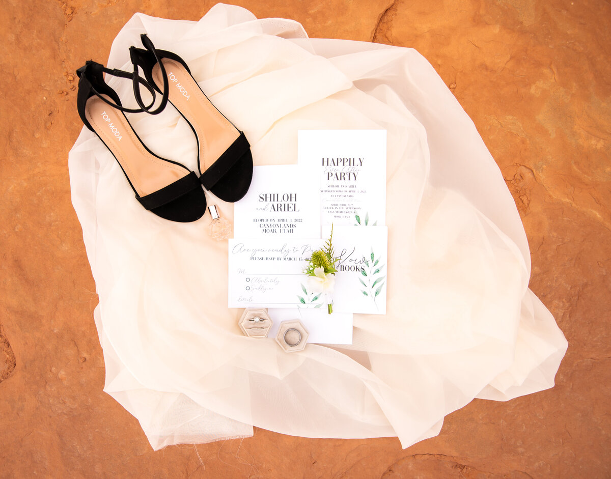 MOAB Utah Dead Horse State Park Elopement and Wedding Photographer