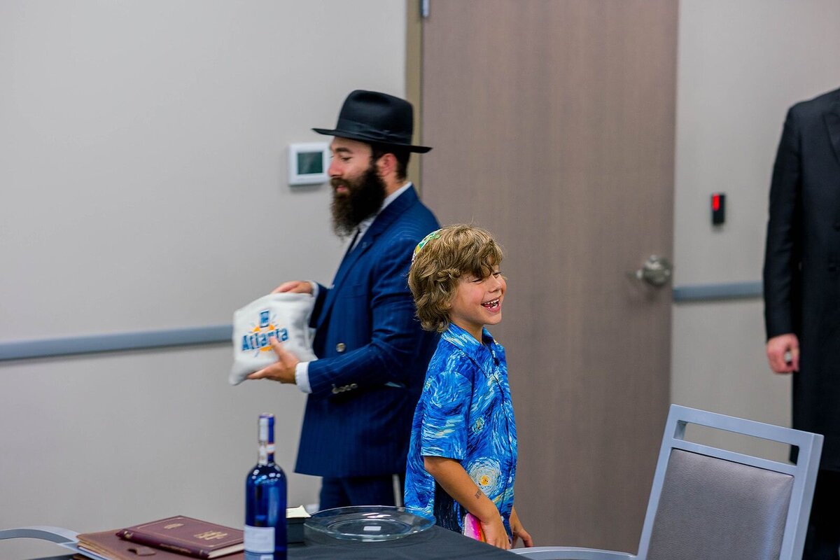Eliana-Melmed-Photography-Chicago-LosAngeles-Jewish-WeddingPhotographer-CarmiKalman-Tisch-00090