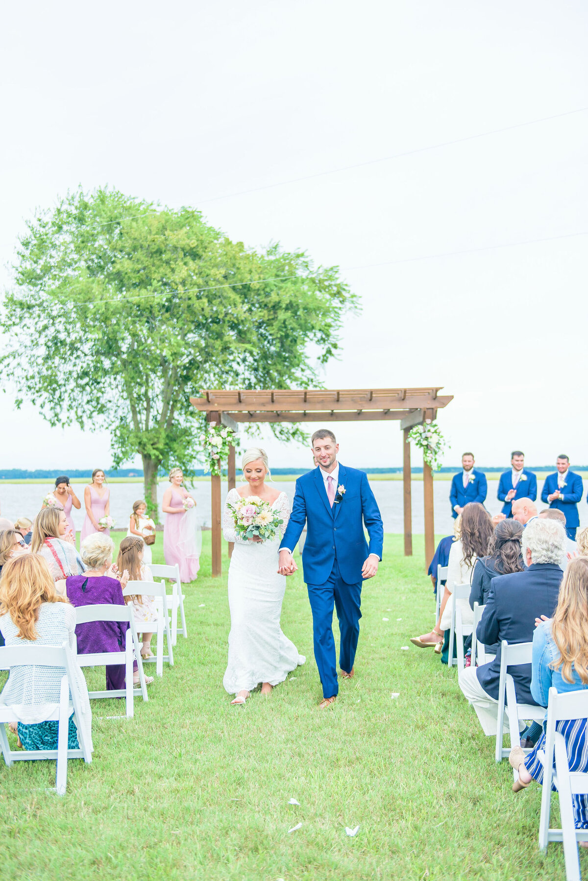 waterfront-wedding-ceremony-cousiac-manor-richmond-virginia