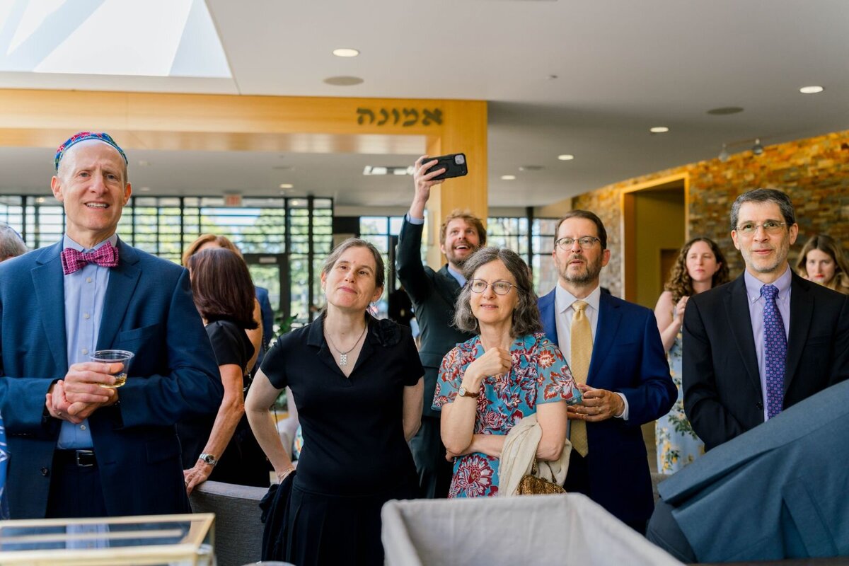 Eliana-Melmed-Photography-Chicago-LosAngeles-Jewish-WeddingPhotography-ShulaNoah-Tisch-00138