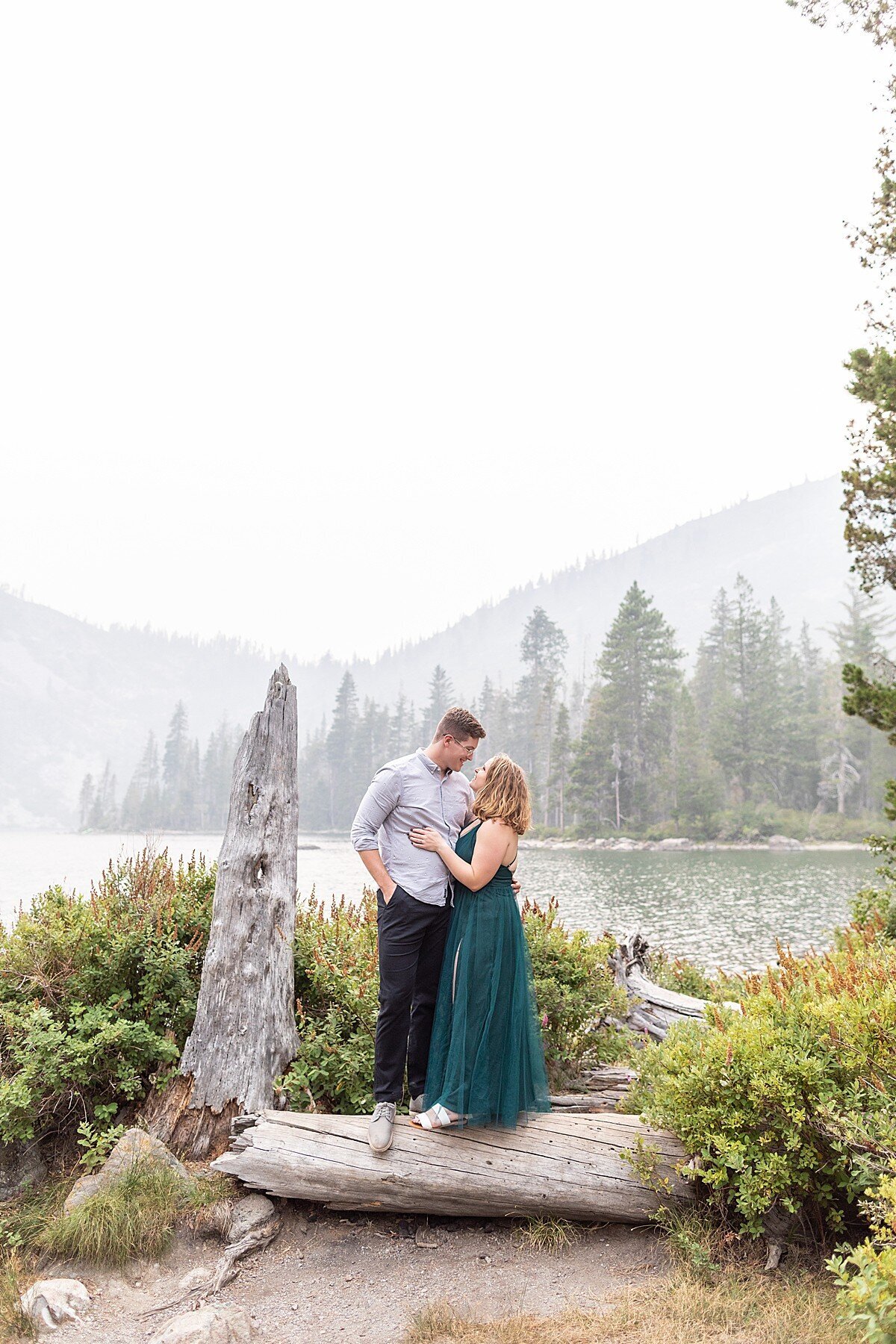 Medford-Oregon-Engagement-Couples-Photographer_0204