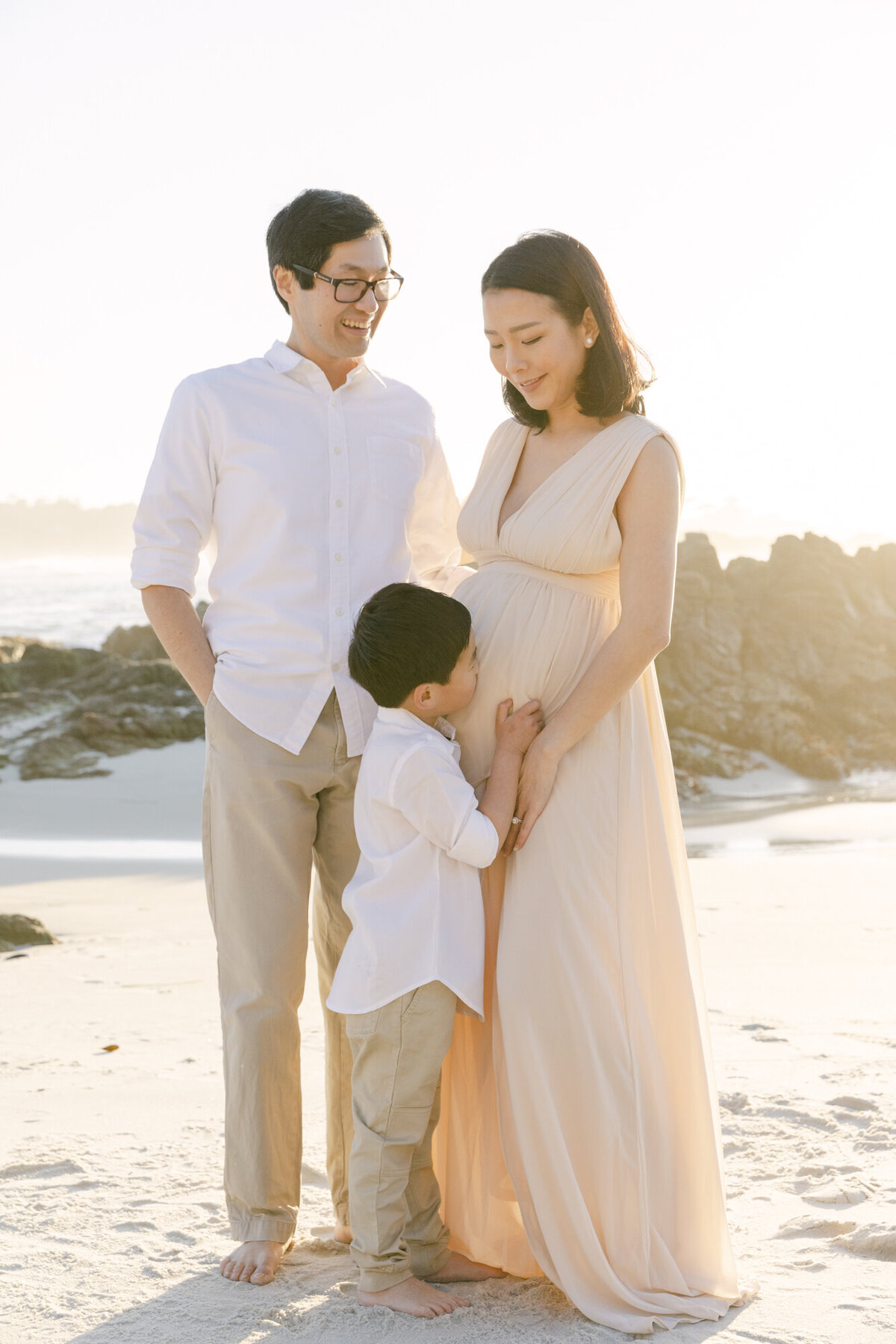 PERRUCCIPHOTO_PEBBLE_BEACH_FAMILY_MATERNITY_SESSION_5