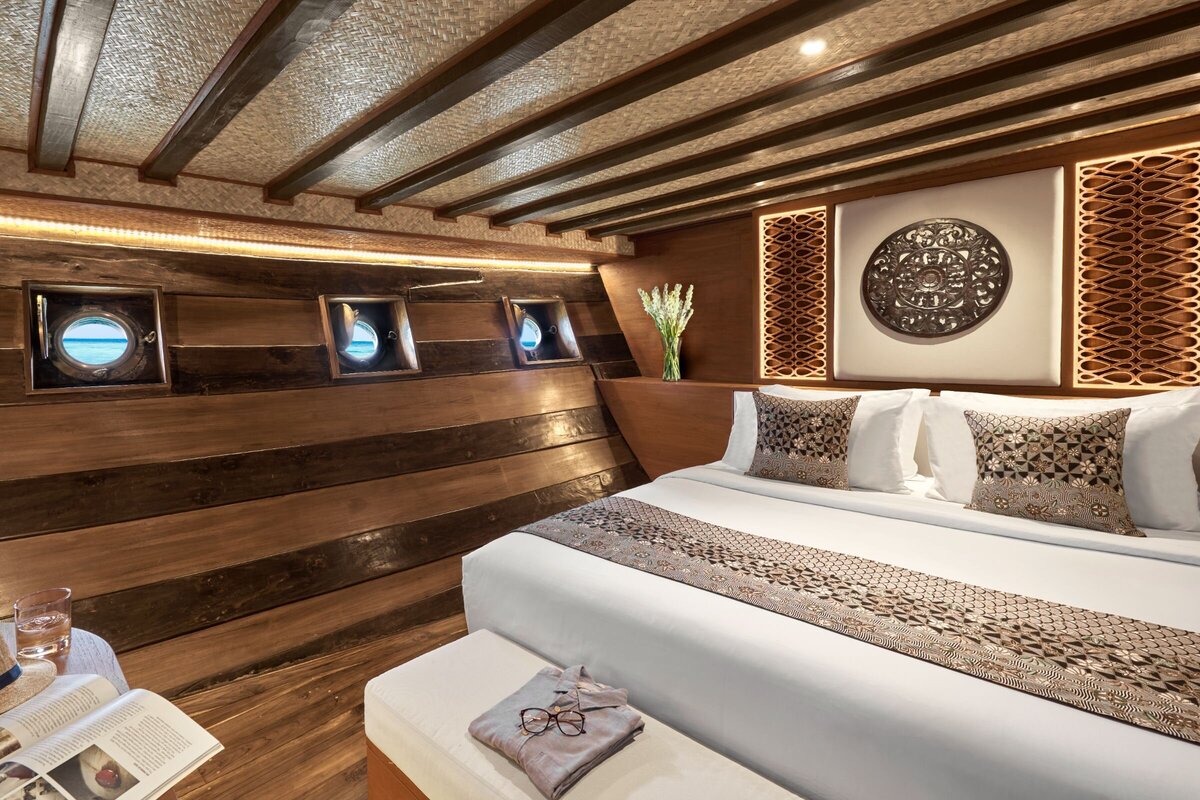 Samsara Samudra Yacht Charter Indonesia Guest Bedroom 1