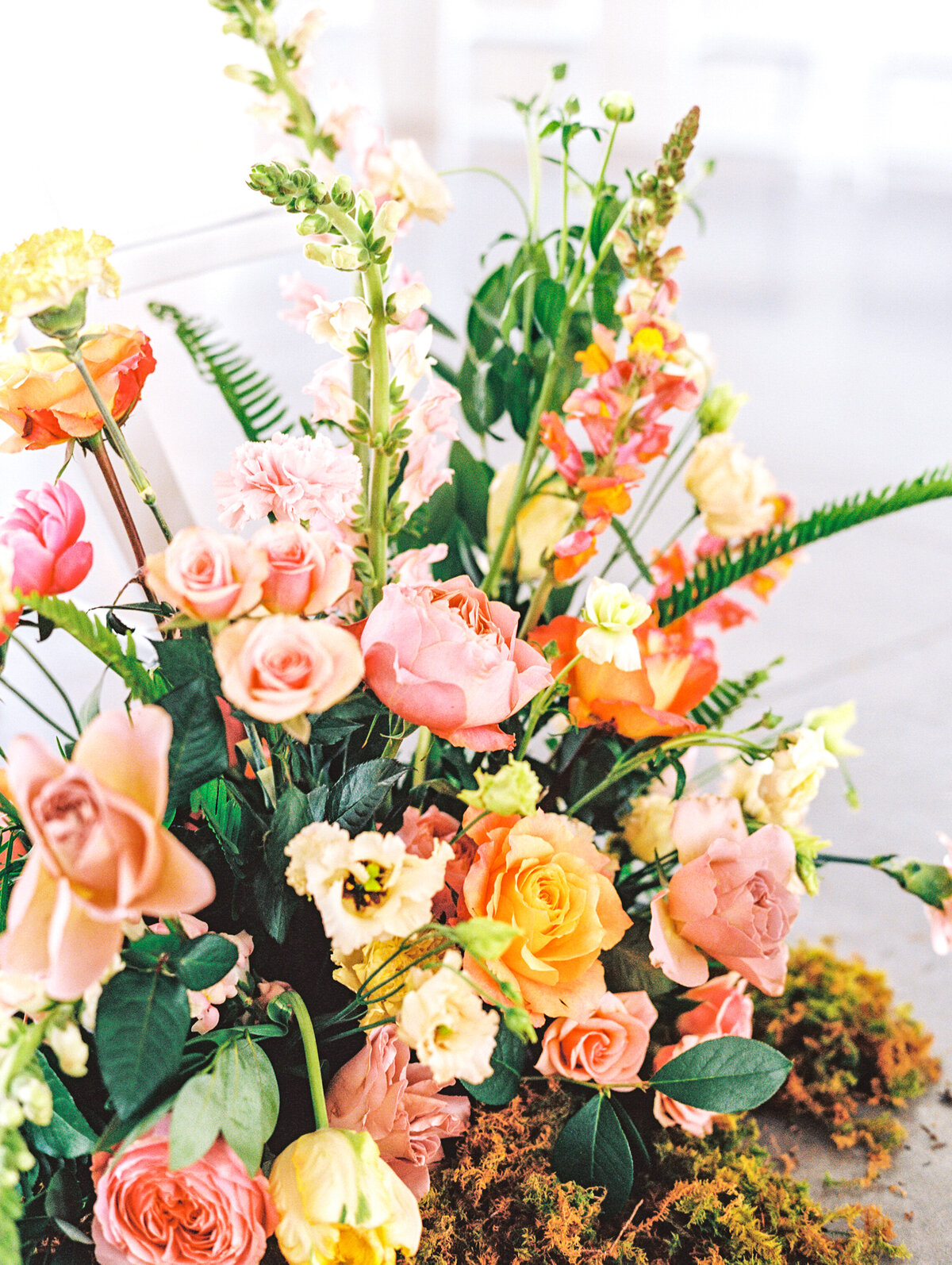 color aisle flowers, aisle garden, wedding ceremony mn, studio fleurette