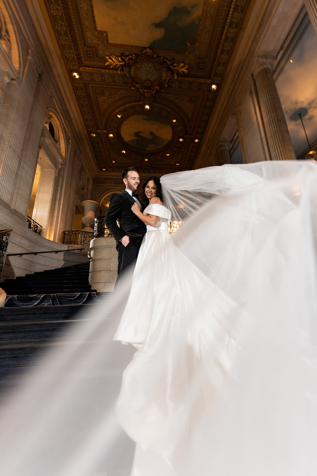 18-Hilton-Chicago-Wedding-Photos-Lauren-Ashlely-Studios