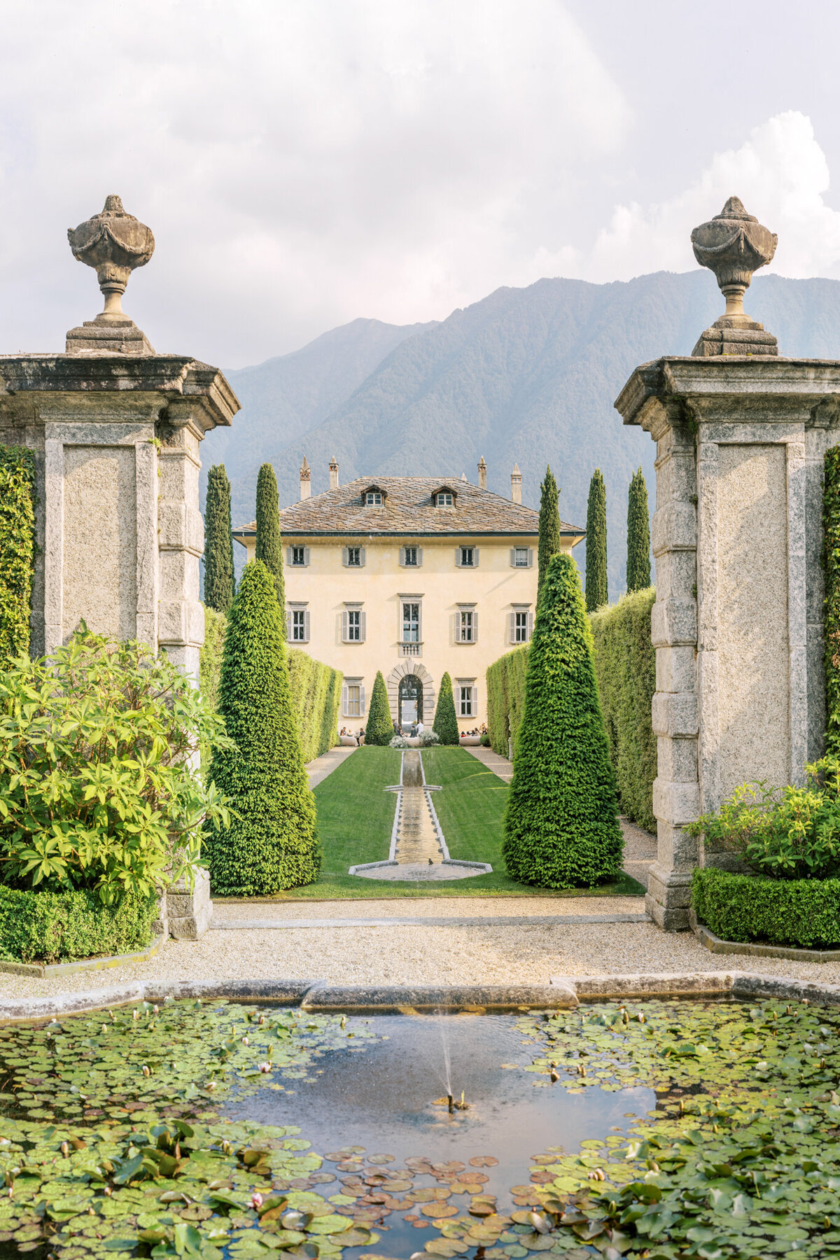 mailys-fortune-photography-destination-wedding-italy-france-photographer-villa-balbiano-lake-comoweb