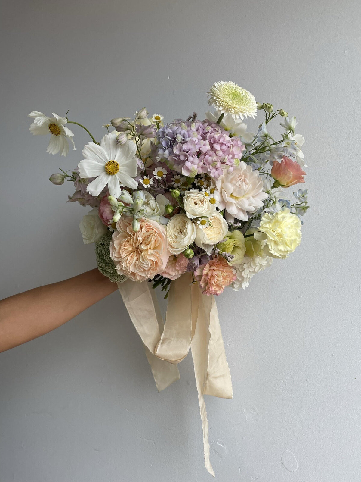 Bee's Blossoms Floral Studio Gold Coast Australia Florist Wedding Event Floral Design Flower Workshops Retail Deliveries Belle Clark Whimsical Romantic Lush Flowers Wedding Bouquets Centerpieces unnamed-2