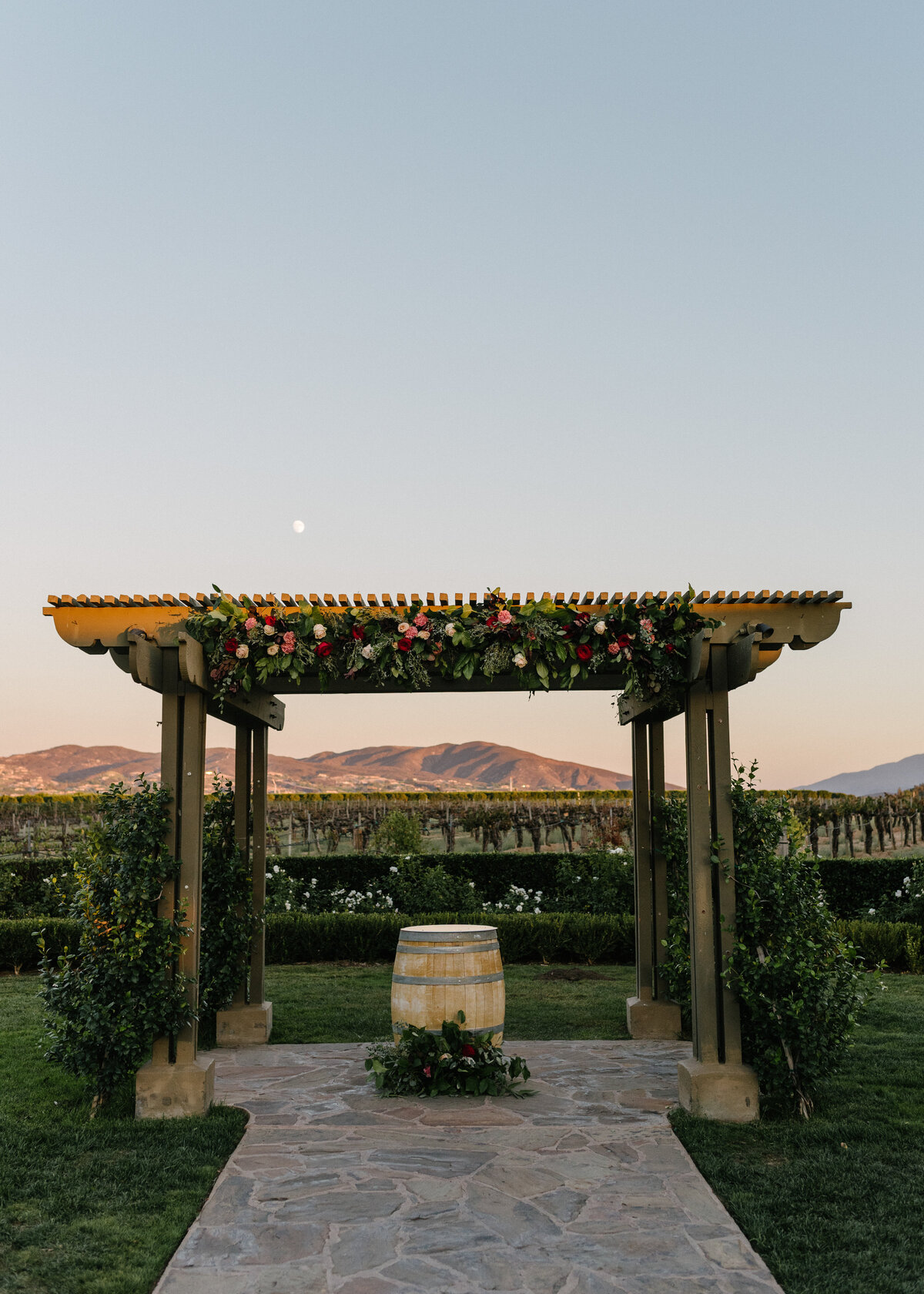 Pointe Winery Wedding Ceremony Site_Marie Monforte Photography-69