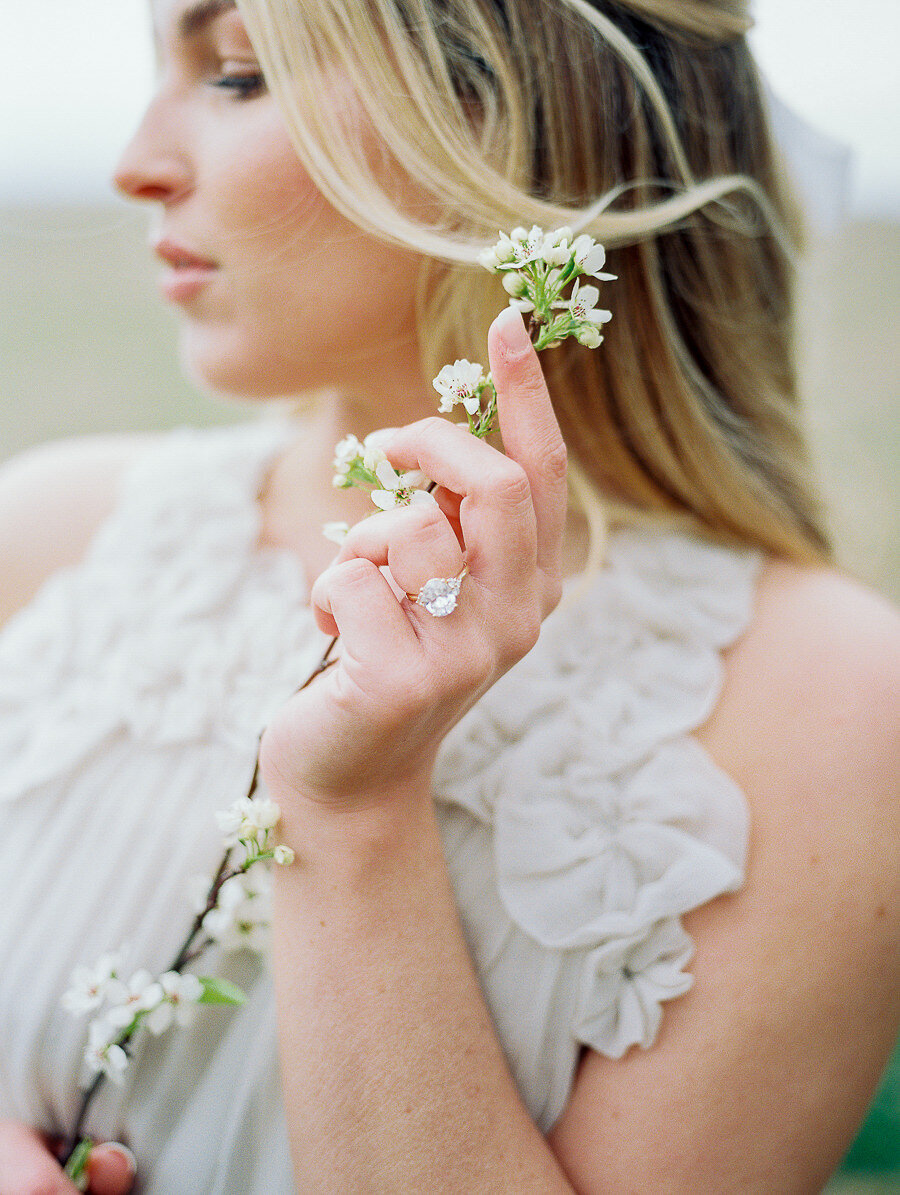 Graceful_Countryside_Fine_Art_Bridal_Maryland_Wedding_Megan_Harris_Photography-57