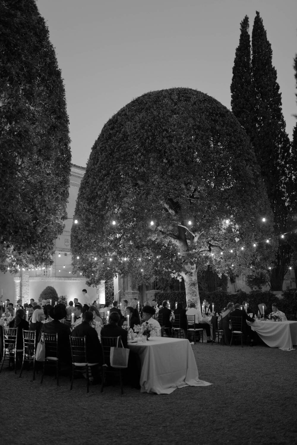 Flora_And_Grace_La_Foce_Tuscany_Editorial_Wedding_Photographer-819