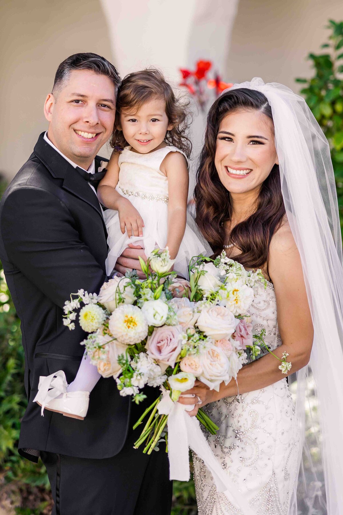 bride-and-groom-with-daughter