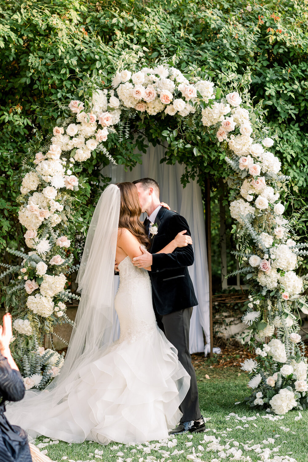 romantic-wedding-bride-groom-in-aptos-california-5