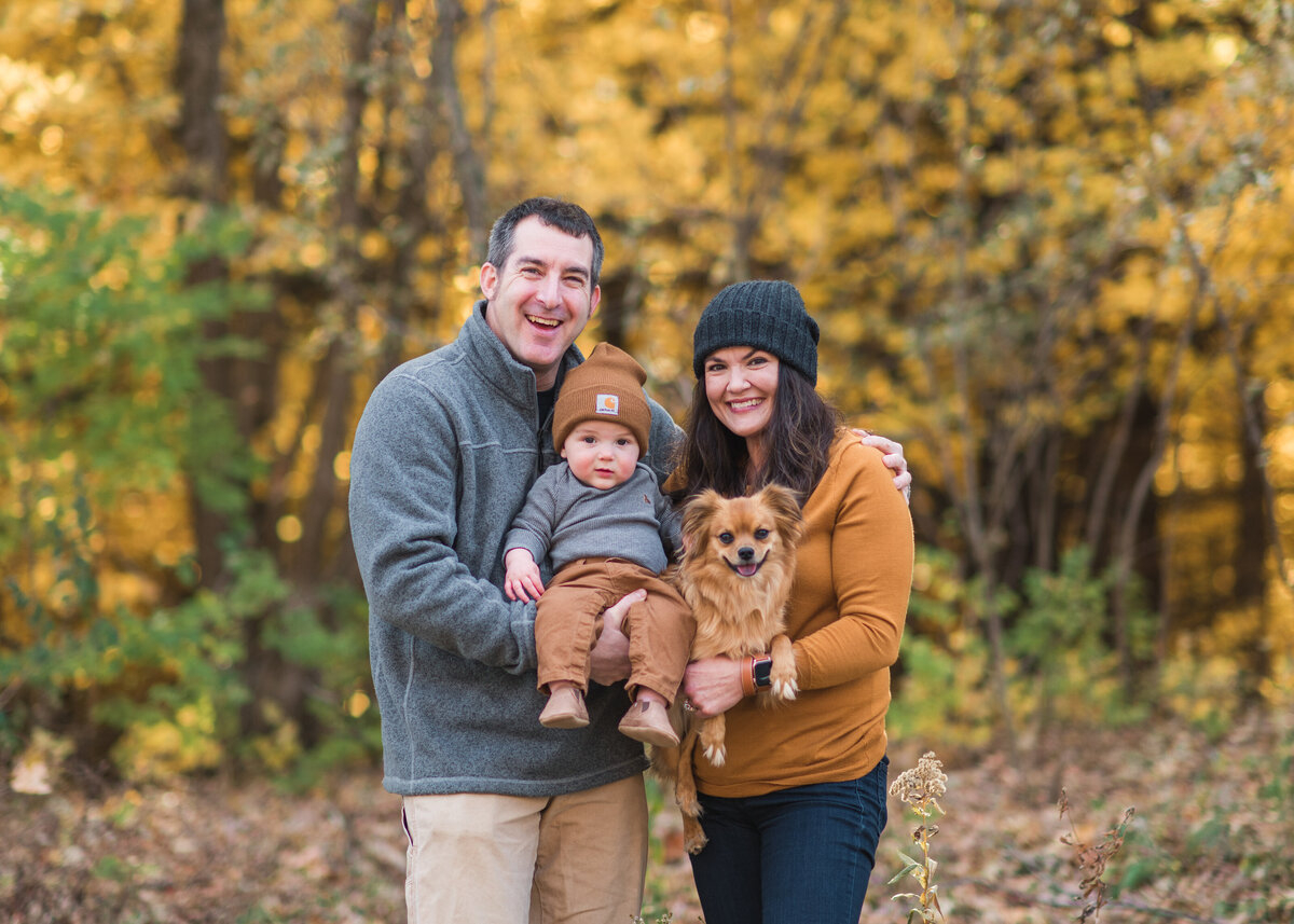 Des-Moines-Iowa-Family-Photographer-Theresa-Schumacher-Photography-Fall-Dogs