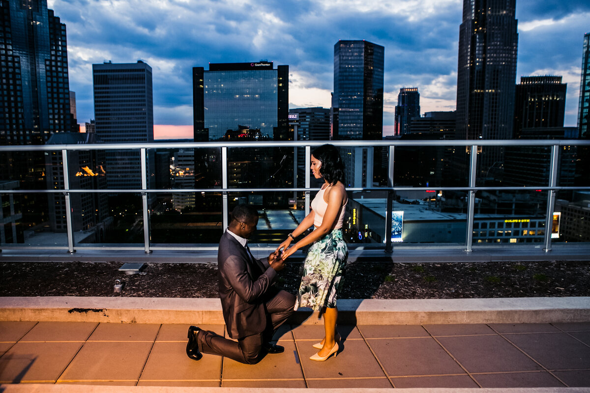 Candid-Marriage-Proposal-Photography-Fahrenheit-Clt 4