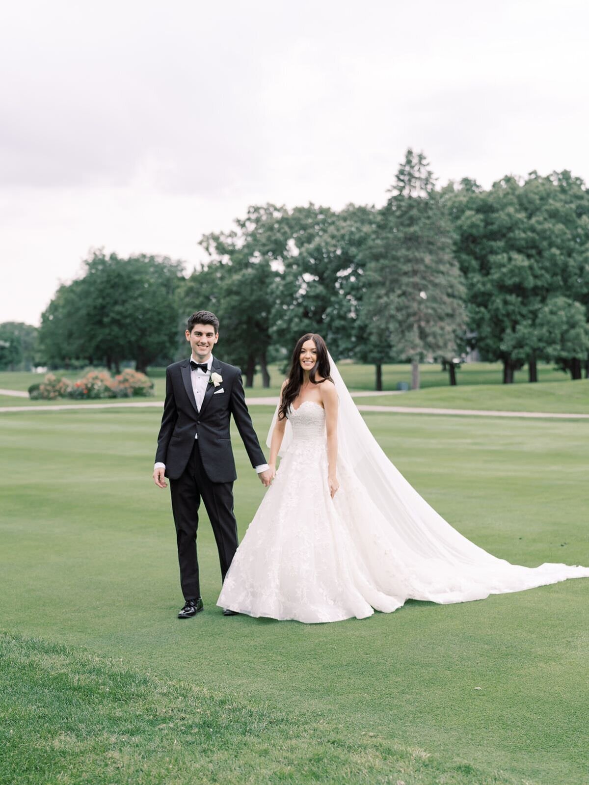 Bride-and-Groom-at-Rockford-Country-Club-with-Clementine-Events-Chicago-and-Sarah-Sunstrom-Photography