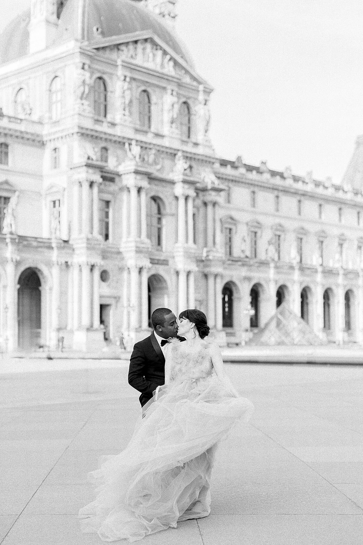 Anna-Wright-Photography-Paris-Elopement-In-Spring_0144