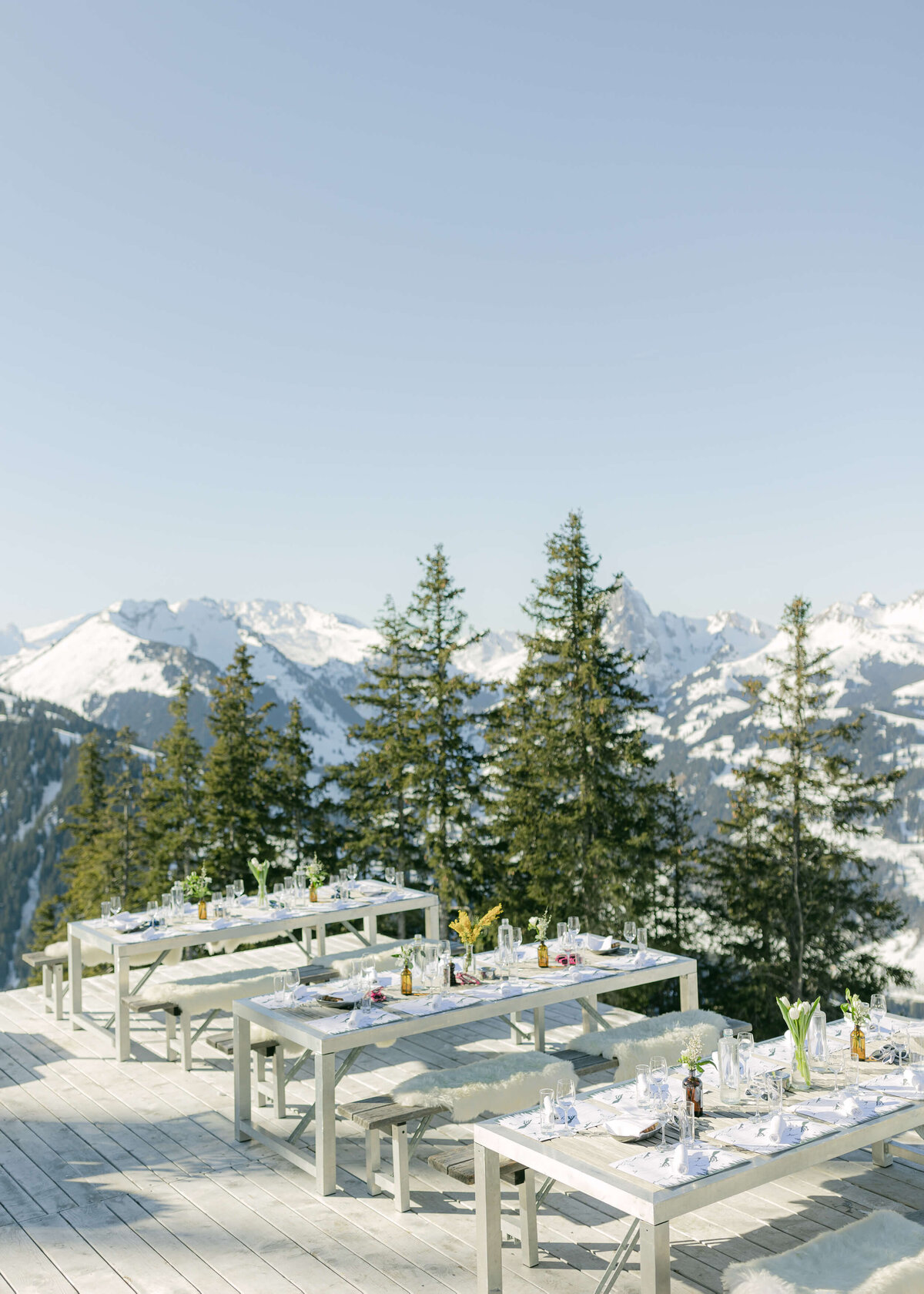 chloe-winstanley-events-albion-parties-gstaad-wasserngrat-mountain-table-party