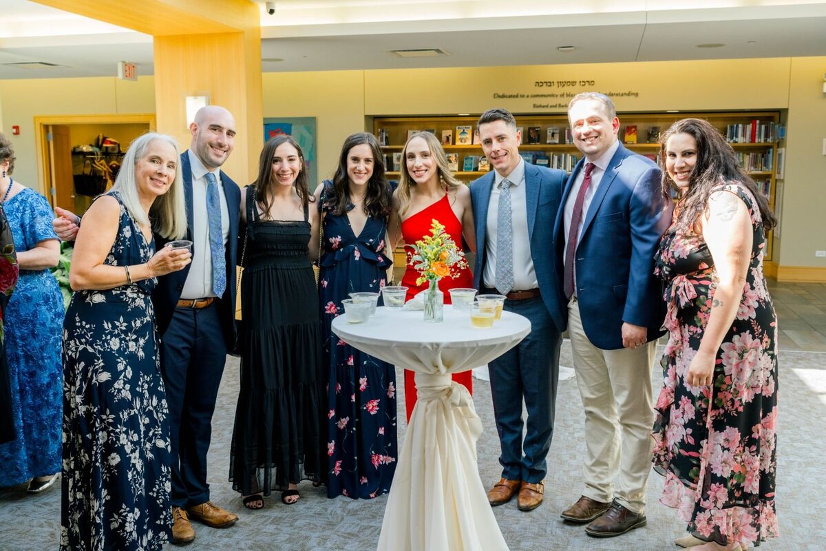 Eliana-Melmed-Photography-Chicago-LosAngeles-Jewish-WeddingPhotography-ShulaNoah-CocktailHour-00021