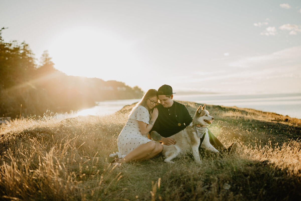 Golden Hour Summer Engagement Session Nanaimo_06