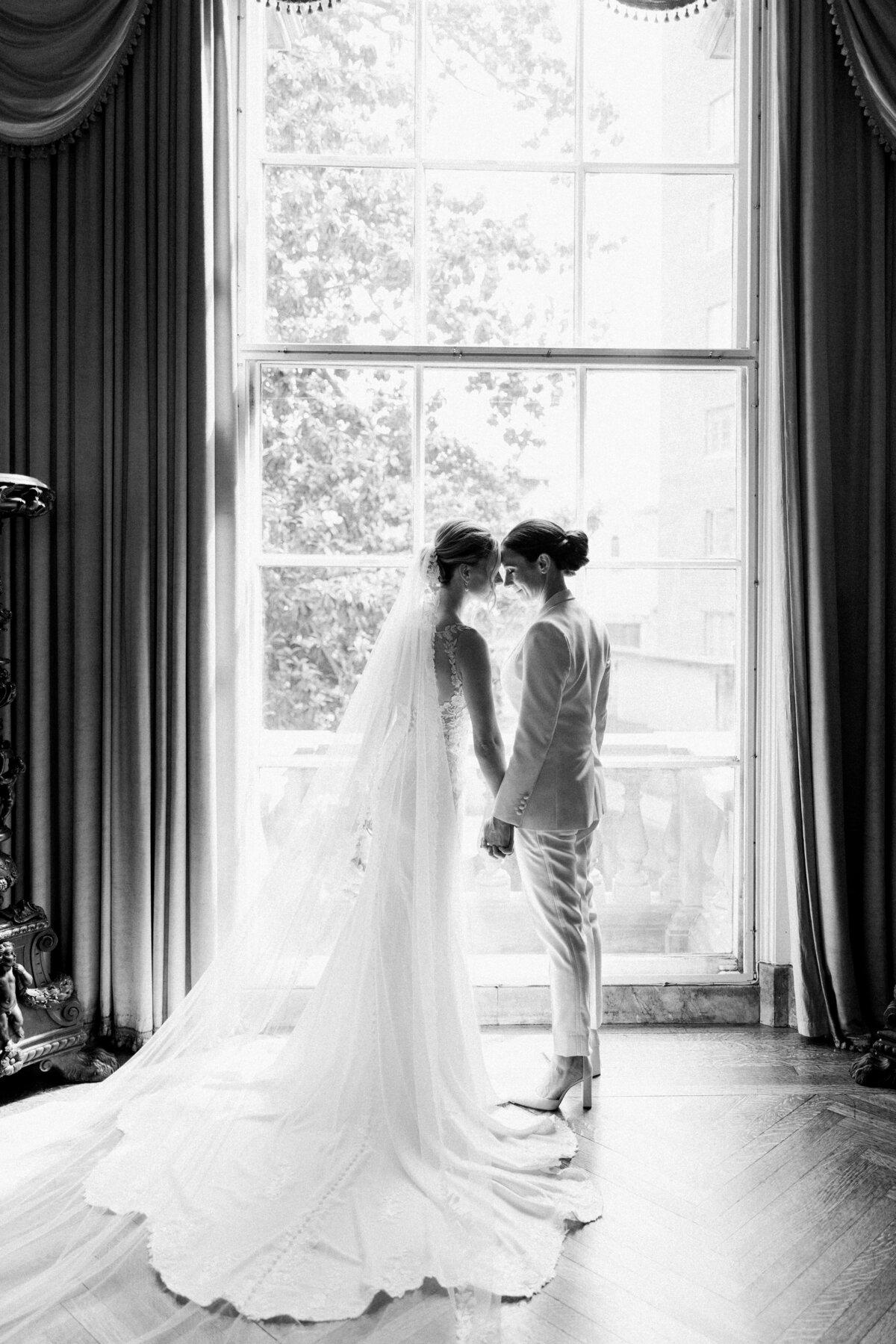 Danielle-Defayette-Photography-Larz-Anderson-House-Wedding-2023-332